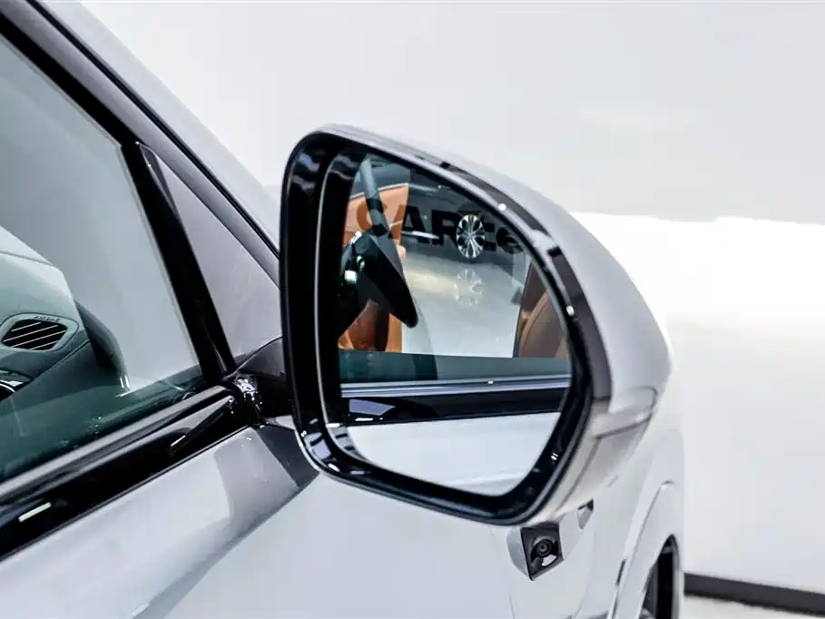 AITO AITO M8 2025 Extended Range Ultra 53.4kWh 5-Seat Version (192-line LiDAR) 2025 - thumbnail 20