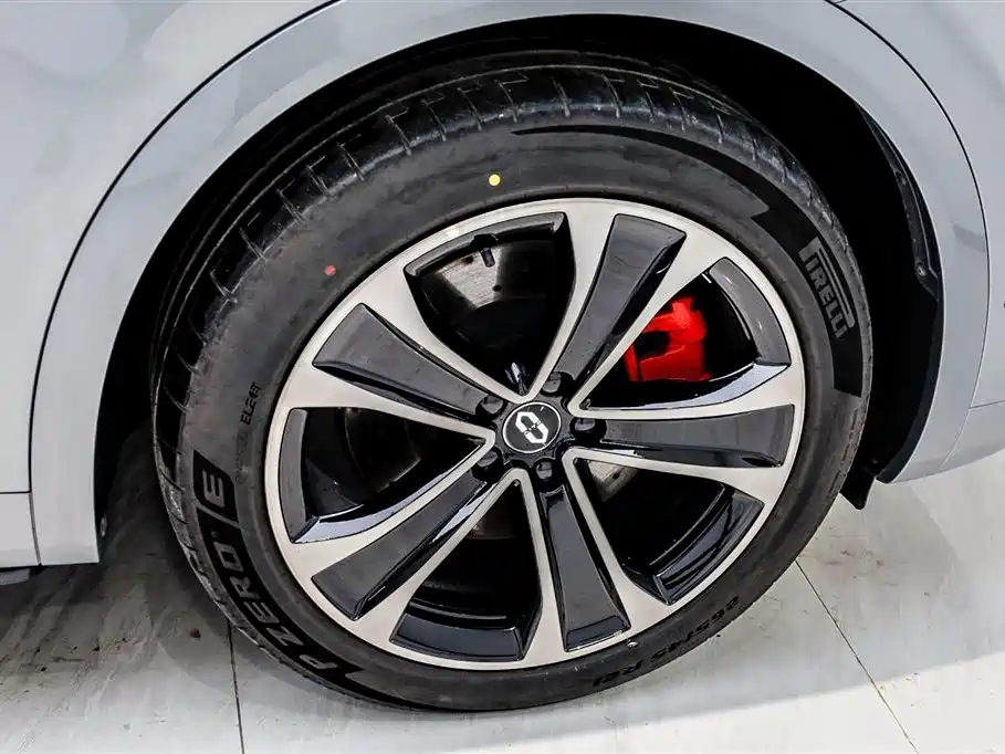 AITO AITO M8 2025 Extended Range Ultra 53.4kWh 5-Seat Version (192-line LiDAR) 2025 - thumbnail 24