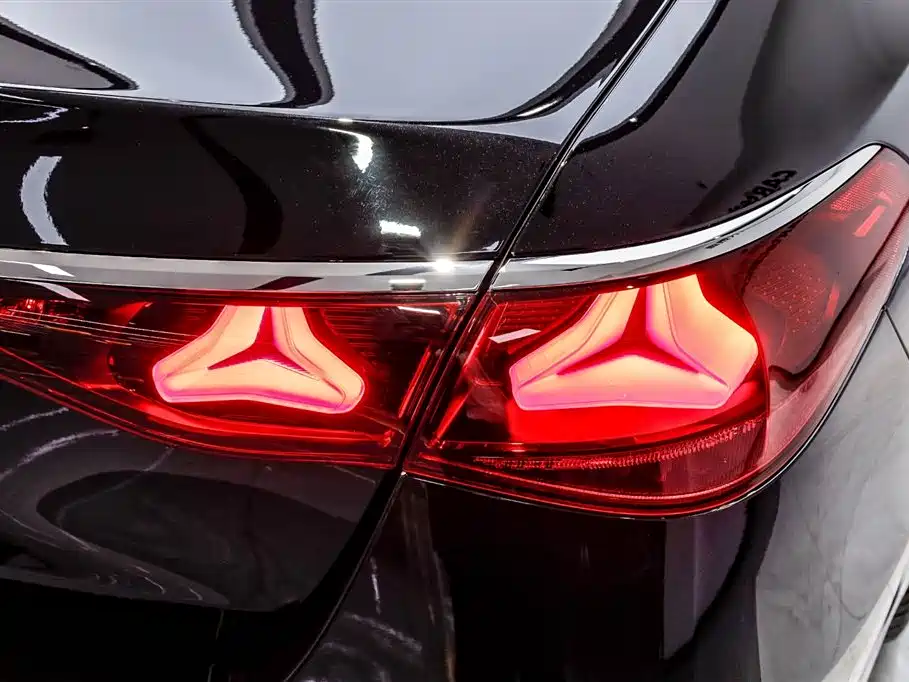 Mercedes-Benz Mercedes-Benz E-Class 2025 Facelift E 300 L Luxury 2025 - thumbnail 18