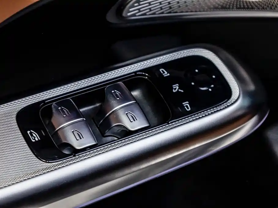 Mercedes-Benz Mercedes-Benz E-Class 2025 Facelift E 300 L Luxury 2025 - thumbnail 27