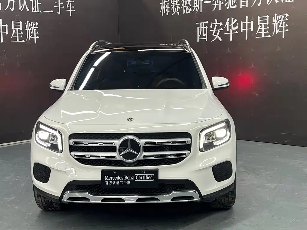 Mercedes-Benz Mercedes-Benz GLB 2020 Facelift GLB 200 AMG Line 2020 - thumbnail 2