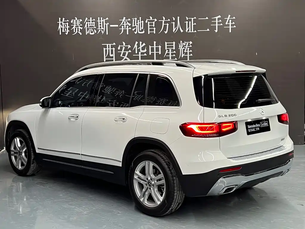 Mercedes-Benz Mercedes-Benz GLB 2020 Facelift GLB 200 AMG Line 2020 - thumbnail 6