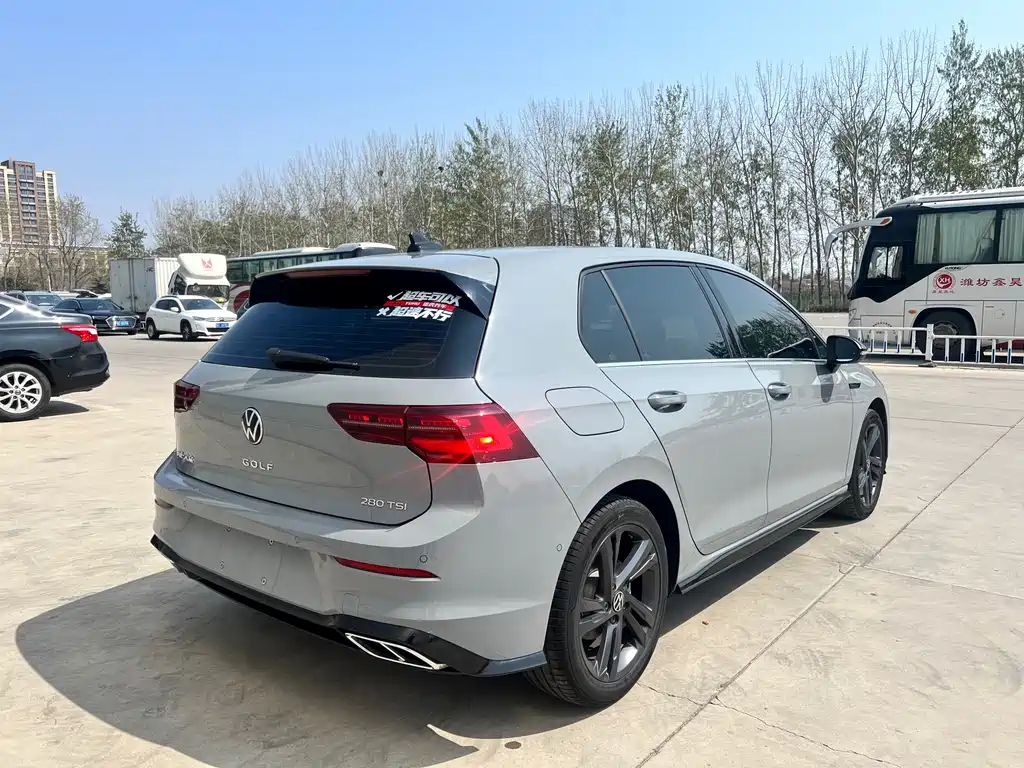 Volkswagen Golf 2021 280TSI DSG R-Line 2022 - thumbnail 17