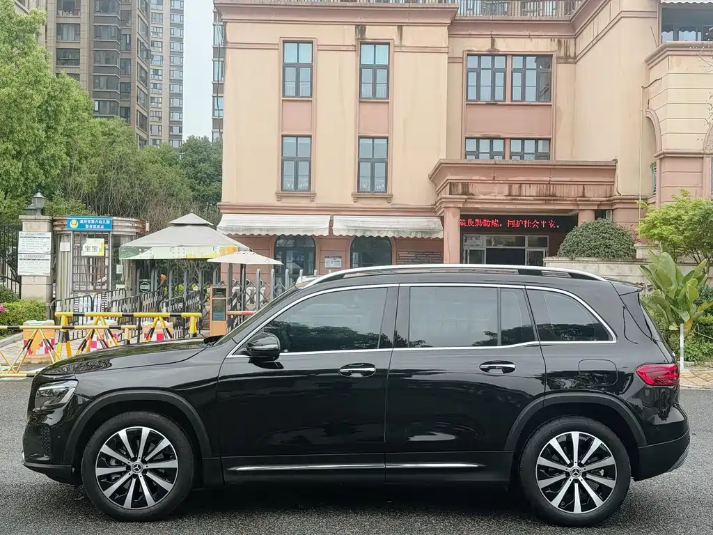 Mercedes-Benz Mercedes-Benz GLB 2025 GLB 220 Style 2025 - thumbnail 4