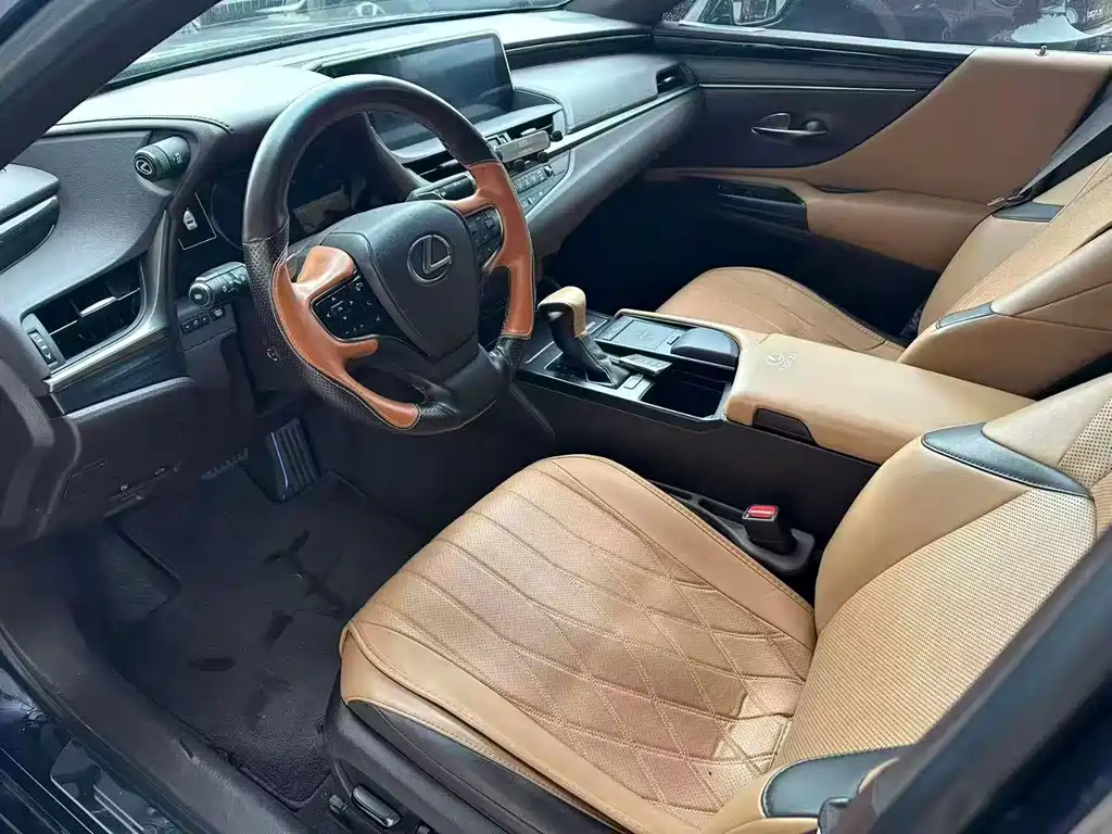 Lexus Lexus ES 2020 Model 200 Excellent Edition 2021 - thumbnail 5
