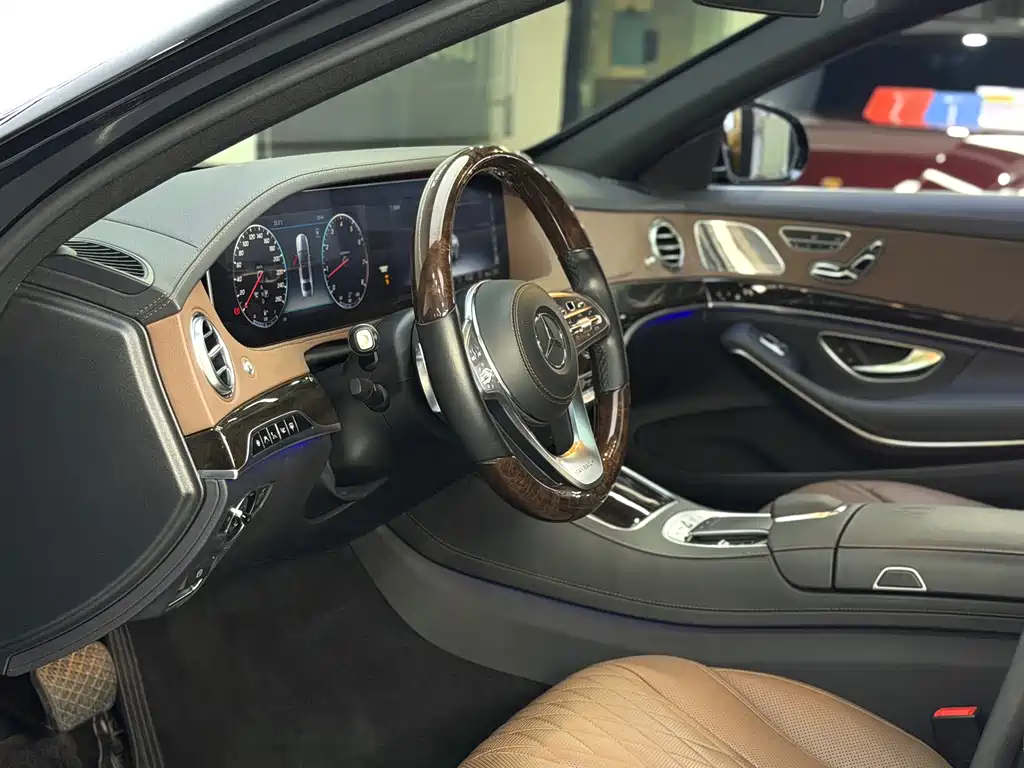 Mercedes-Benz Mercedes-Maybach S-Class 2019 S 560 4MATIC 2019 - thumbnail 30