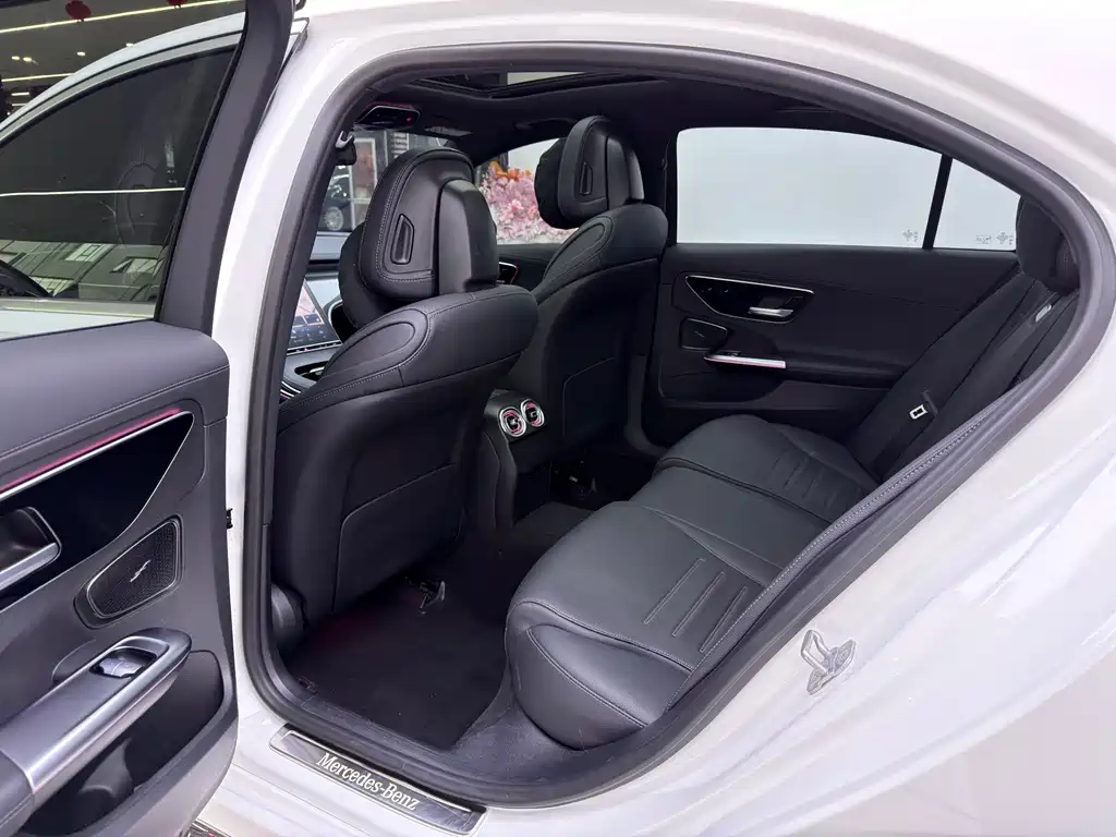 Mercedes-Benz Mercedes-Benz C-Class 2024 Model Year Facelift C 260 L Sport Edition 2024 - thumbnail 12