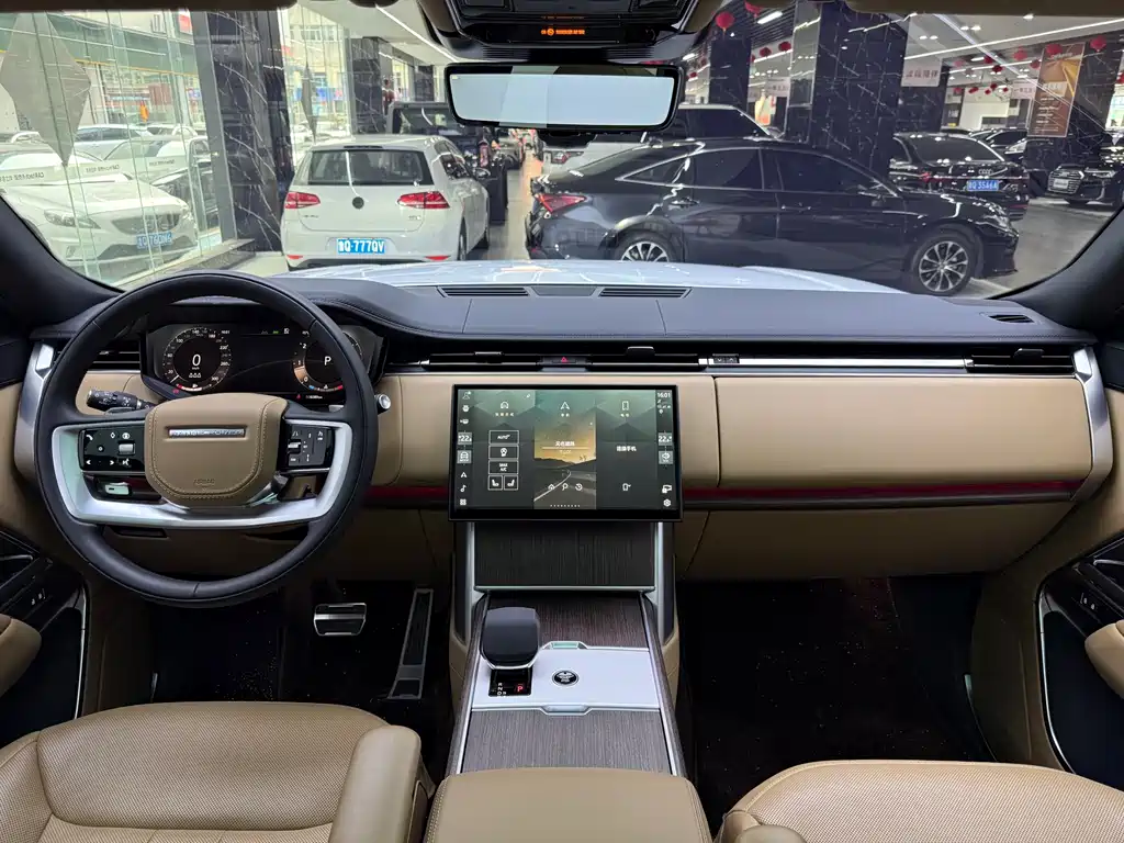 Land Rover Range Rover 2025 3.0 L6 400PS Vogue Long Wheelbase 2025 - thumbnail 7