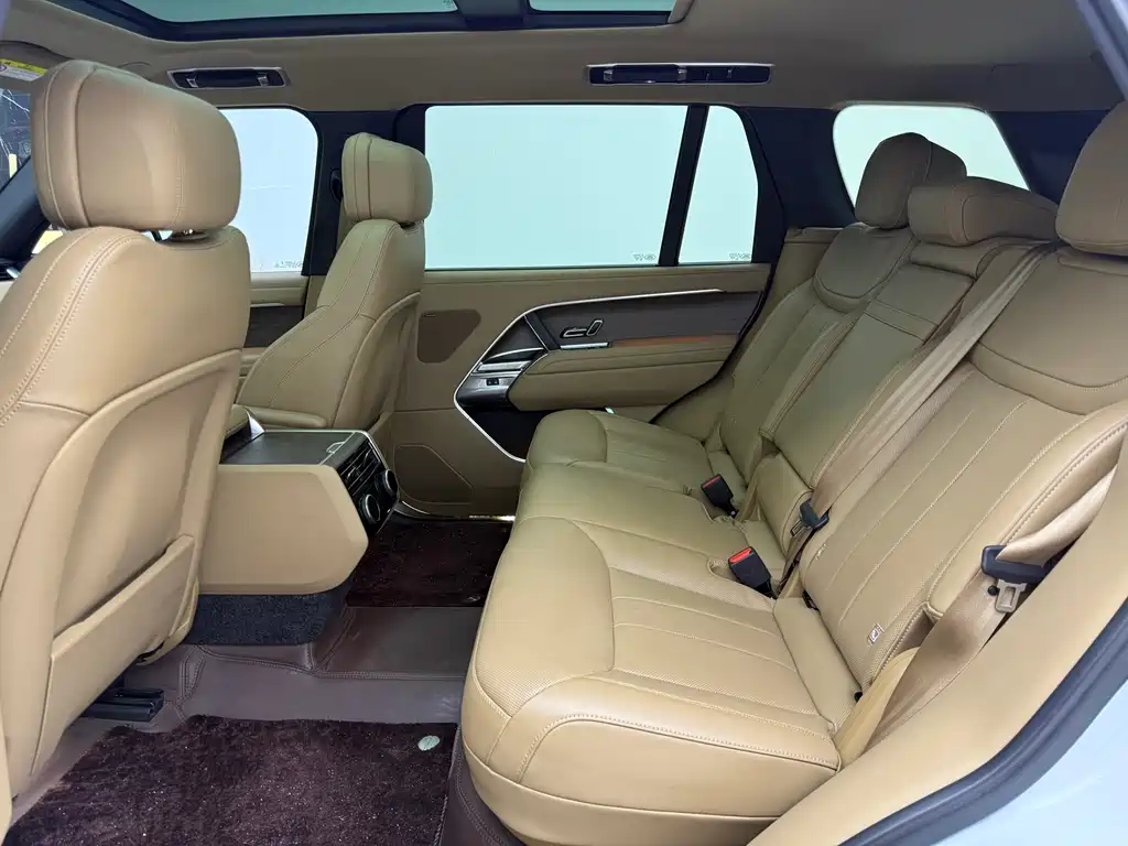 Land Rover Range Rover 2025 3.0 L6 400PS Vogue Long Wheelbase 2025 - thumbnail 13