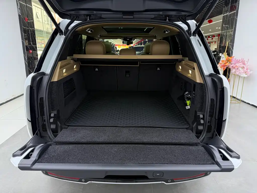 Land Rover Range Rover 2025 3.0 L6 400PS Vogue Long Wheelbase 2025 - thumbnail 14