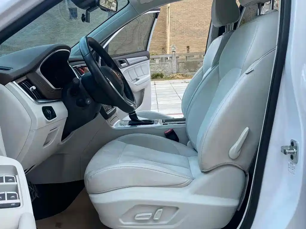 Roewe Roewe RX5 New Energy 2017 eRX5 50T Hybrid Connected Premium Flagship Edition 2018 - thumbnail 4