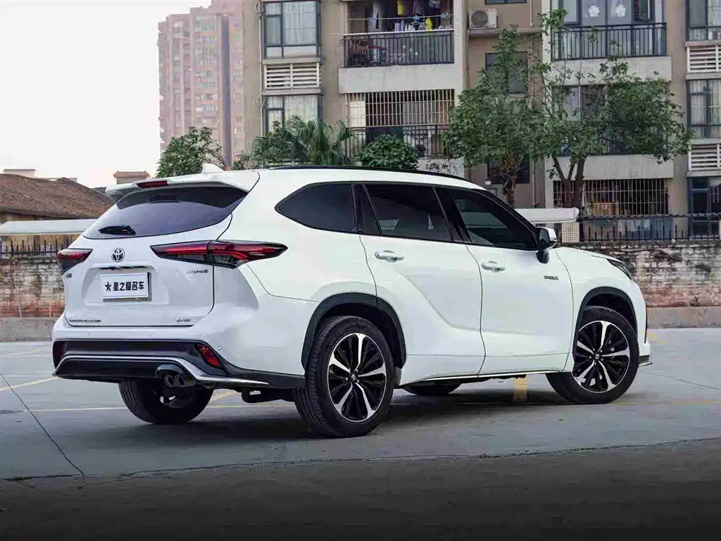 Toyota Toyota Crown Kluger 2023 2.5L HEV AWD Premium Edition 2023 - thumbnail 4
