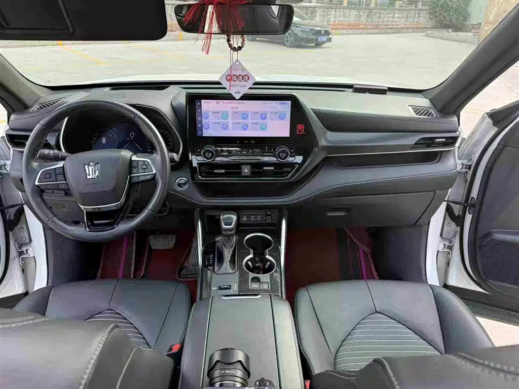 Toyota Toyota Crown Kluger 2023 2.5L HEV AWD Premium Edition 2023 - thumbnail 13