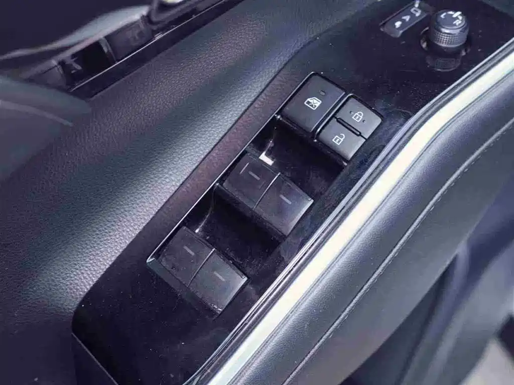 Toyota Toyota Crown Kluger 2023 2.5L HEV AWD Premium Edition 2023 - thumbnail 21