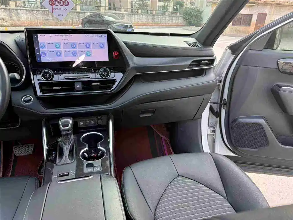 Toyota Toyota Crown Kluger 2023 2.5L HEV AWD Premium Edition 2023 - thumbnail 23