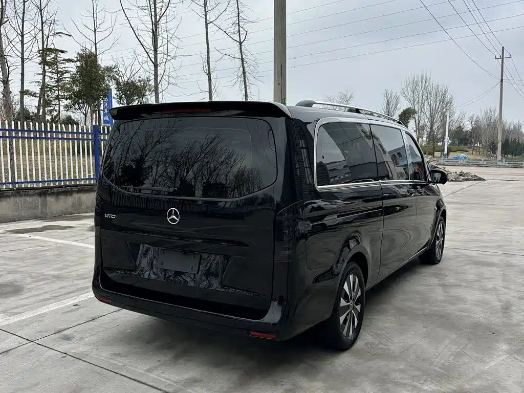 Mercedes-Benz Vito 2021 2.0T Elite 7-Seater 2023 - thumbnail 7