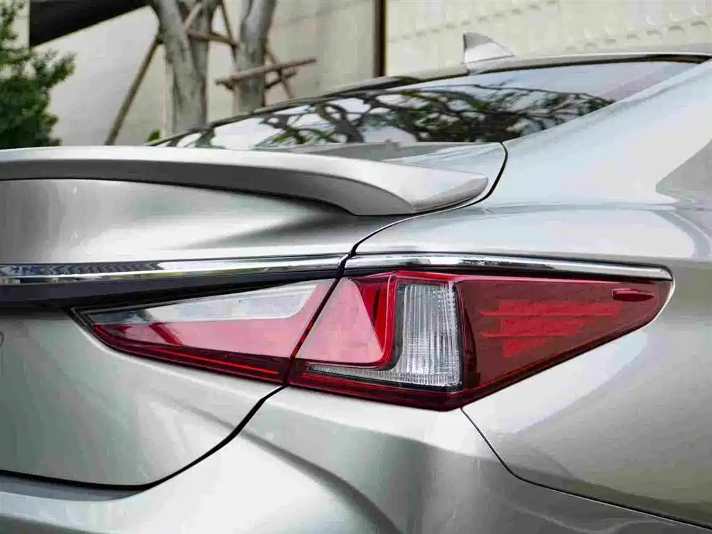 Lexus Lexus ES 2021 300h Premium Edition 2022 - thumbnail 7