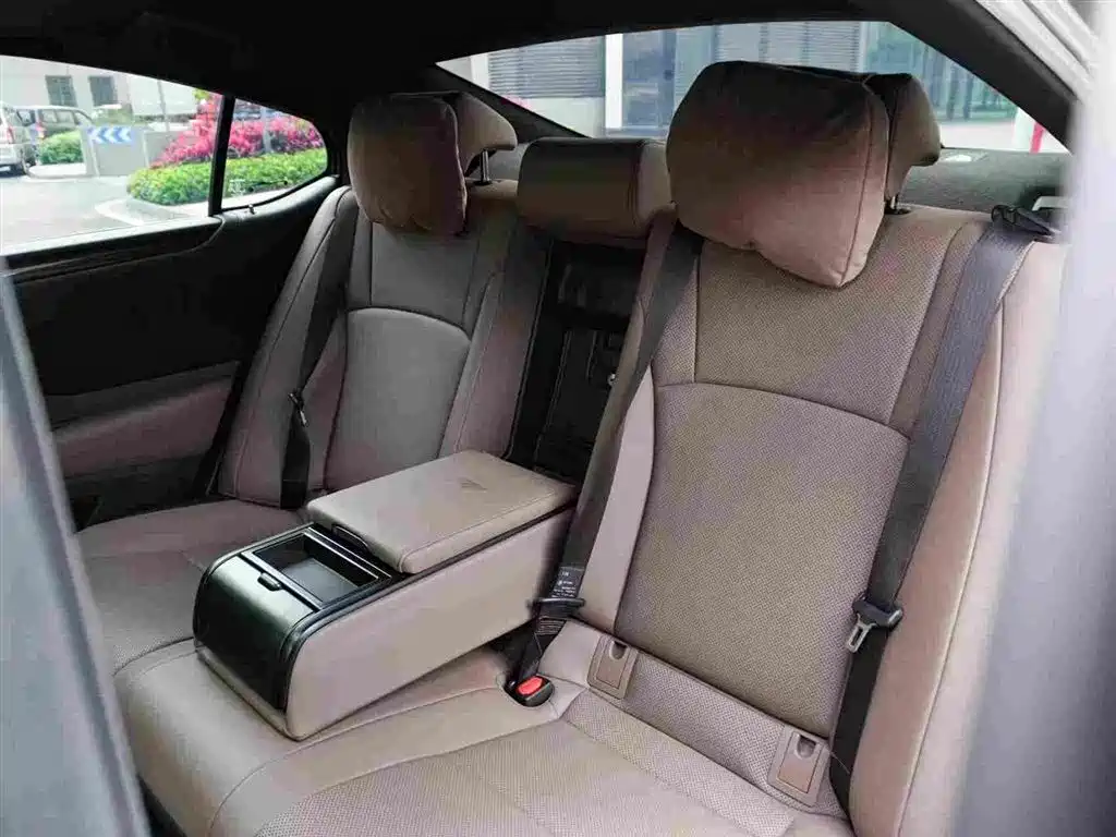 Lexus Lexus ES 2021 300h Premium Edition 2022 - thumbnail 13