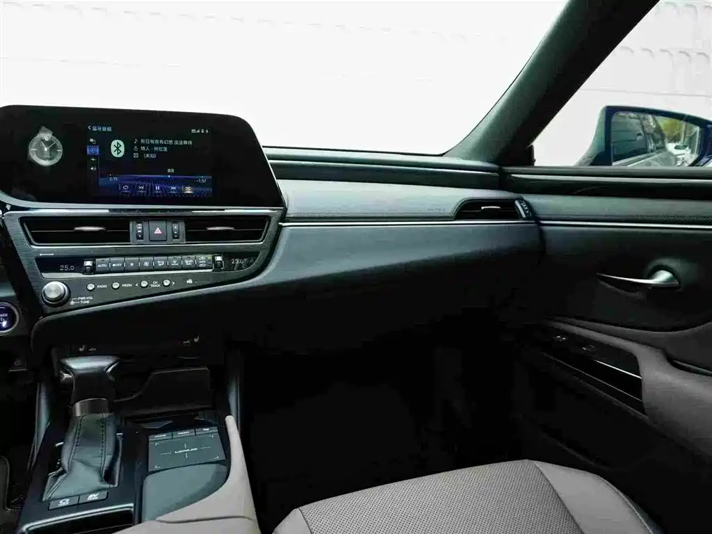 Lexus Lexus ES 2021 300h Premium Edition 2022 - thumbnail 18