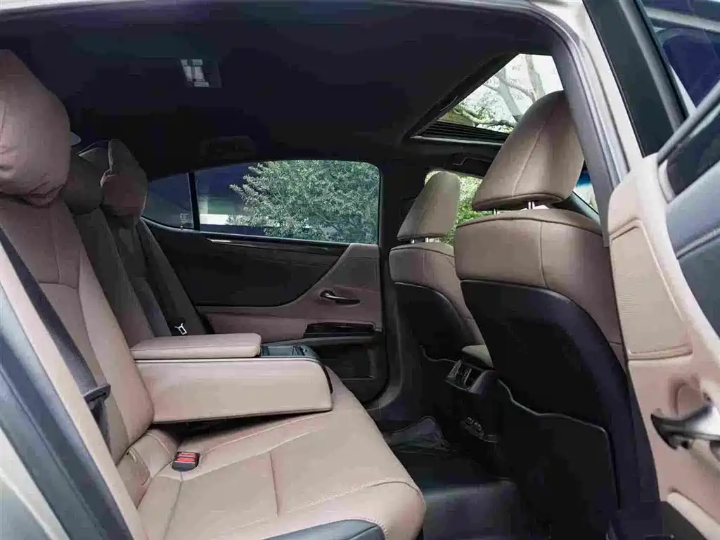 Lexus Lexus ES 2021 300h Premium Edition 2022 - thumbnail 24