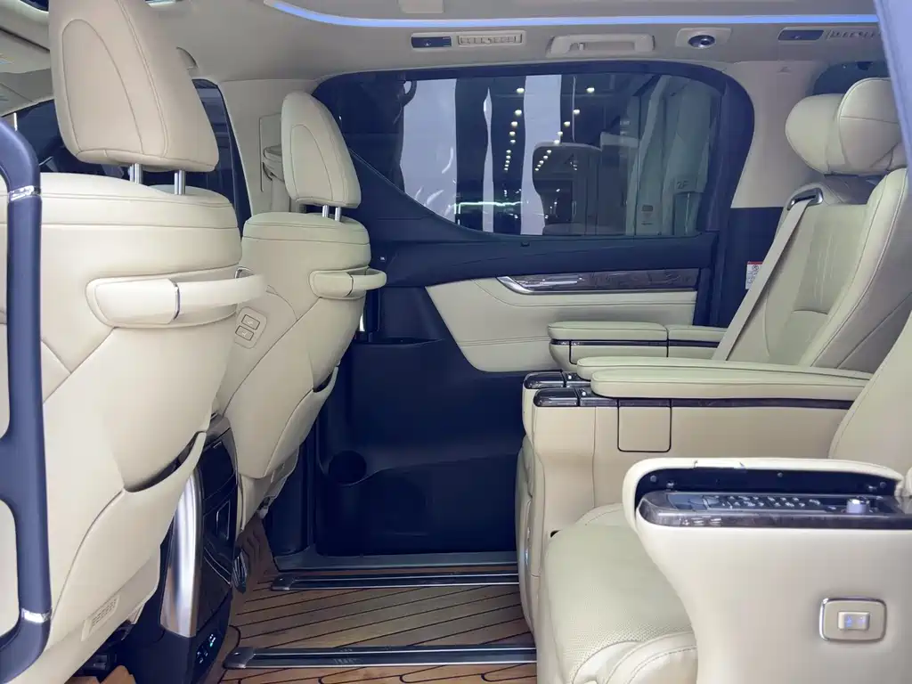 Toyota Alphard 2021 Model Hybrid 2.5L Premium Edition 2022 - thumbnail 4