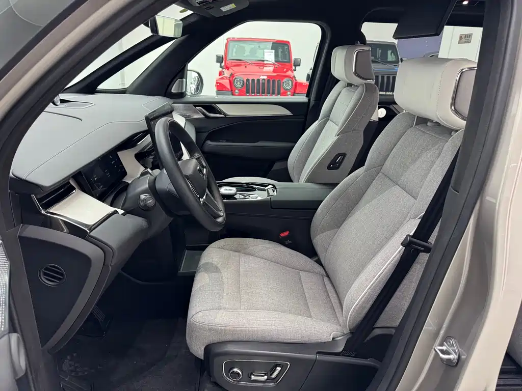 Volvo Volvo EM90 2025 Ultra Six-Seat 2024 - thumbnail 10