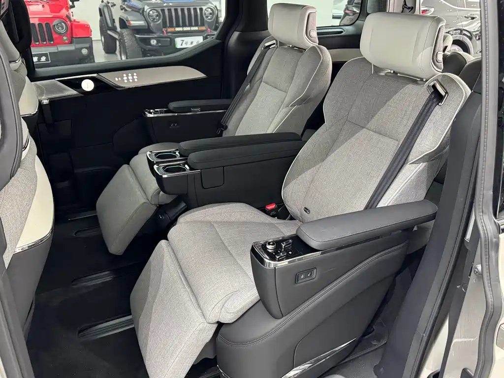 Volvo Volvo EM90 2025 Ultra Six-Seat 2024 - thumbnail 12