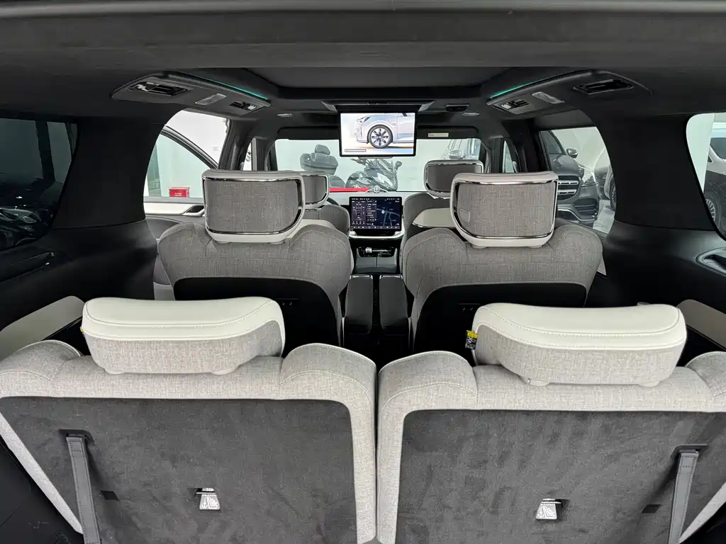 Volvo Volvo EM90 2025 Ultra Six-Seat 2024 - thumbnail 13