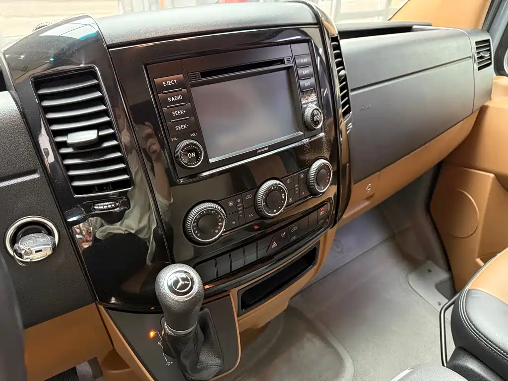 Mercedes-Benz Sprinter RV 2017 3.5L Automatic 2017 - thumbnail 8