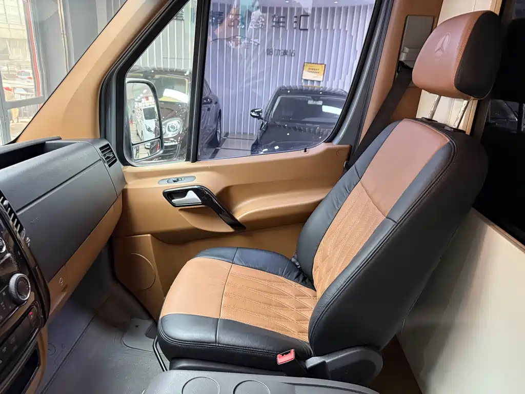Mercedes-Benz Sprinter RV 2017 3.5L Automatic 2017 - thumbnail 10