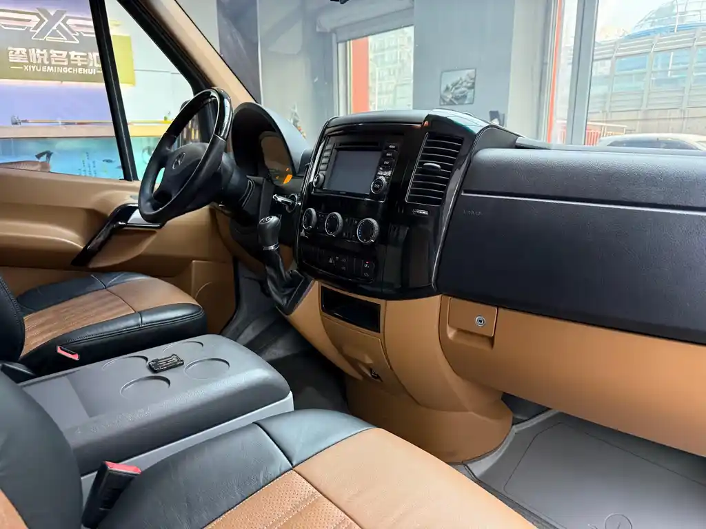 Mercedes-Benz Sprinter RV 2017 3.5L Automatic 2017 - thumbnail 17