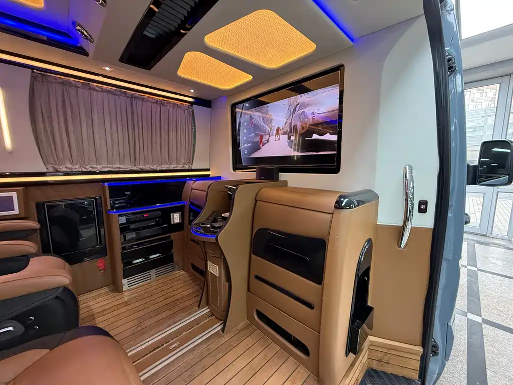 Mercedes-Benz Sprinter RV 2017 3.5L Automatic 2017 - thumbnail 25