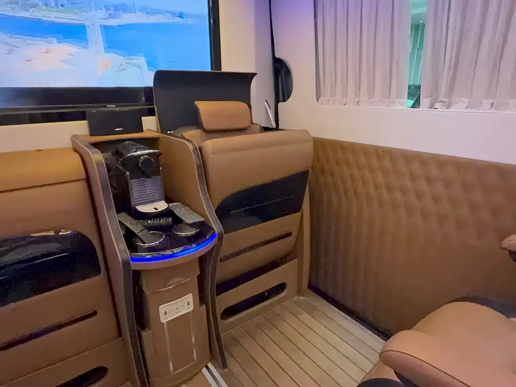 Mercedes-Benz Sprinter RV 2017 3.5L Automatic 2017 - thumbnail 27