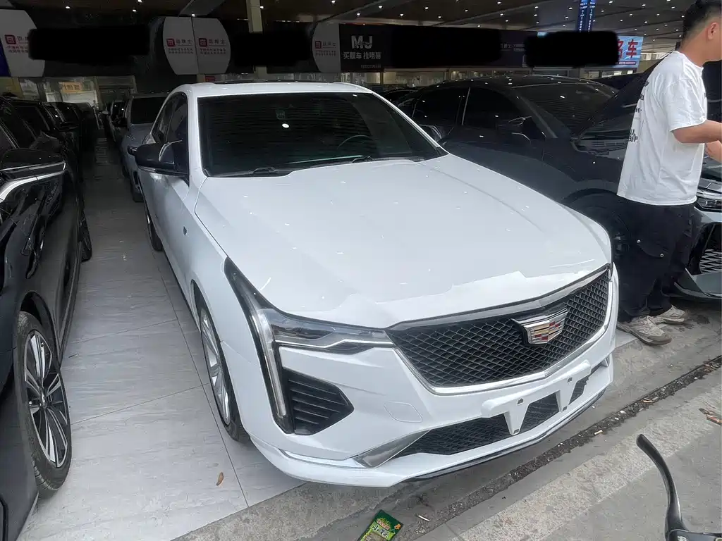 Cadillac Cadillac CT4 2020 28T Fashion Edition 2020 - thumbnail 3