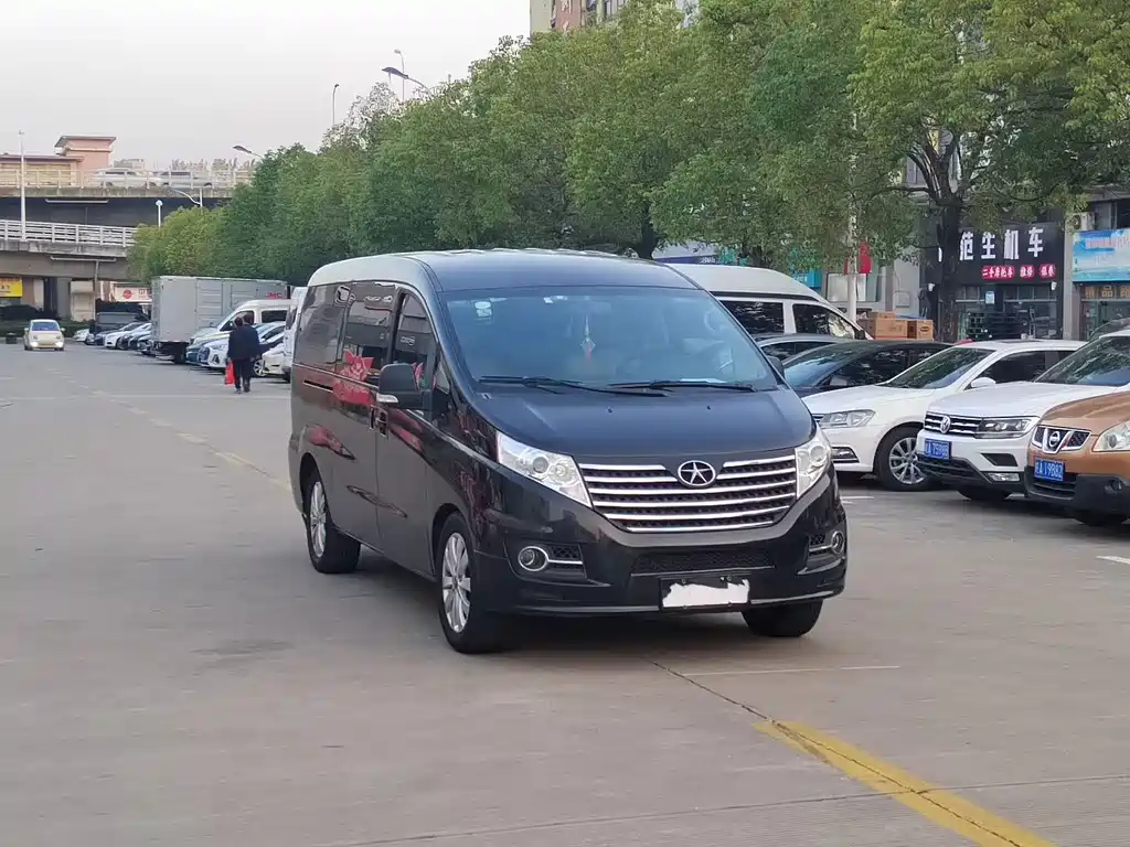 Jianghuai Automotive Group Rui Feng M5 2014 Color Tour 2.0T Gasoline Automatic Business Edition 2016 - thumbnail 3