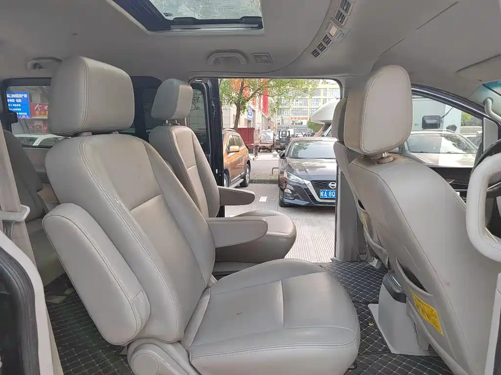 Jianghuai Automotive Group Rui Feng M5 2014 Color Tour 2.0T Gasoline Automatic Business Edition 2016 - thumbnail 5