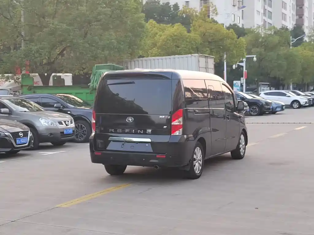 Jianghuai Automotive Group Rui Feng M5 2014 Color Tour 2.0T Gasoline Automatic Business Edition 2016 - thumbnail 9