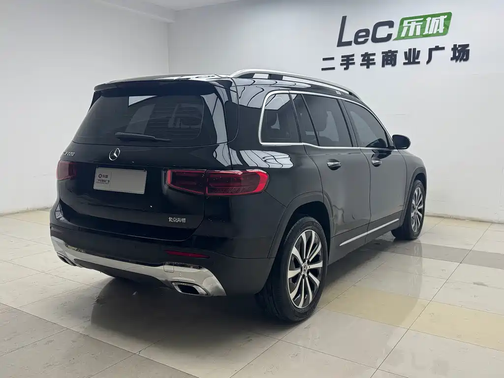 Mercedes-Benz Mercedes-Benz GLB 2024 Model Year Facelift GLB 220 Style 2024 - thumbnail 5