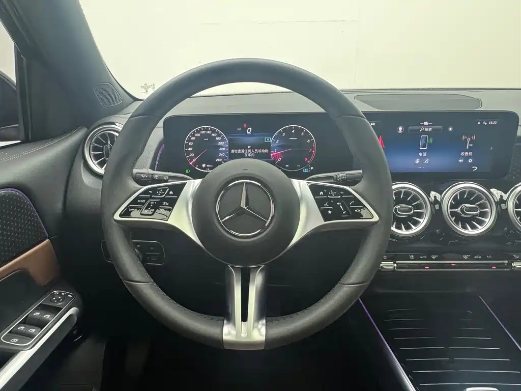 Mercedes-Benz Mercedes-Benz GLB 2024 Model Year Facelift GLB 220 Style 2024 - thumbnail 15