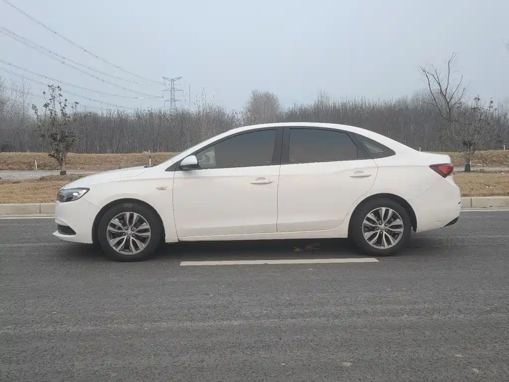 Buick Buick Excelle GT 2021 Facelift 1.3T Automatic Mild Hybrid Advanced Model 2023 - thumbnail 4