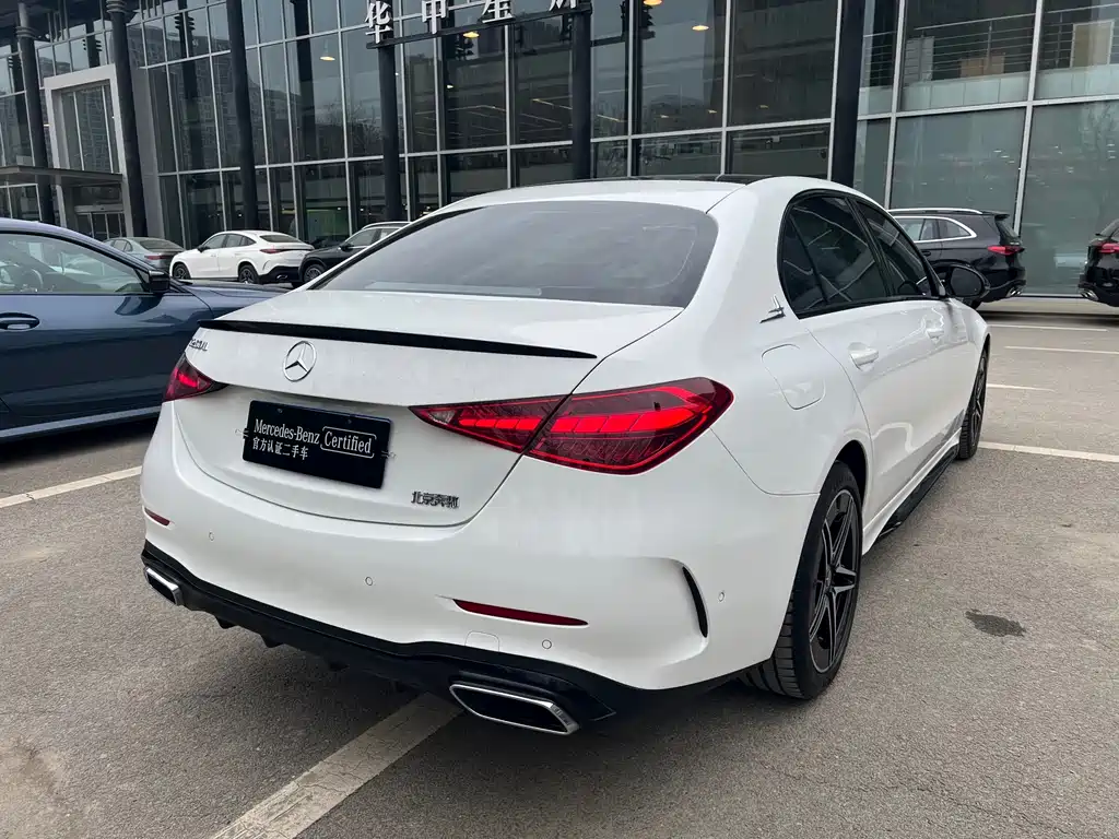 Mercedes-Benz Mercedes-Benz C-Class 2023 Facelift C 260 L Night Sport Edition 2023 - thumbnail 4