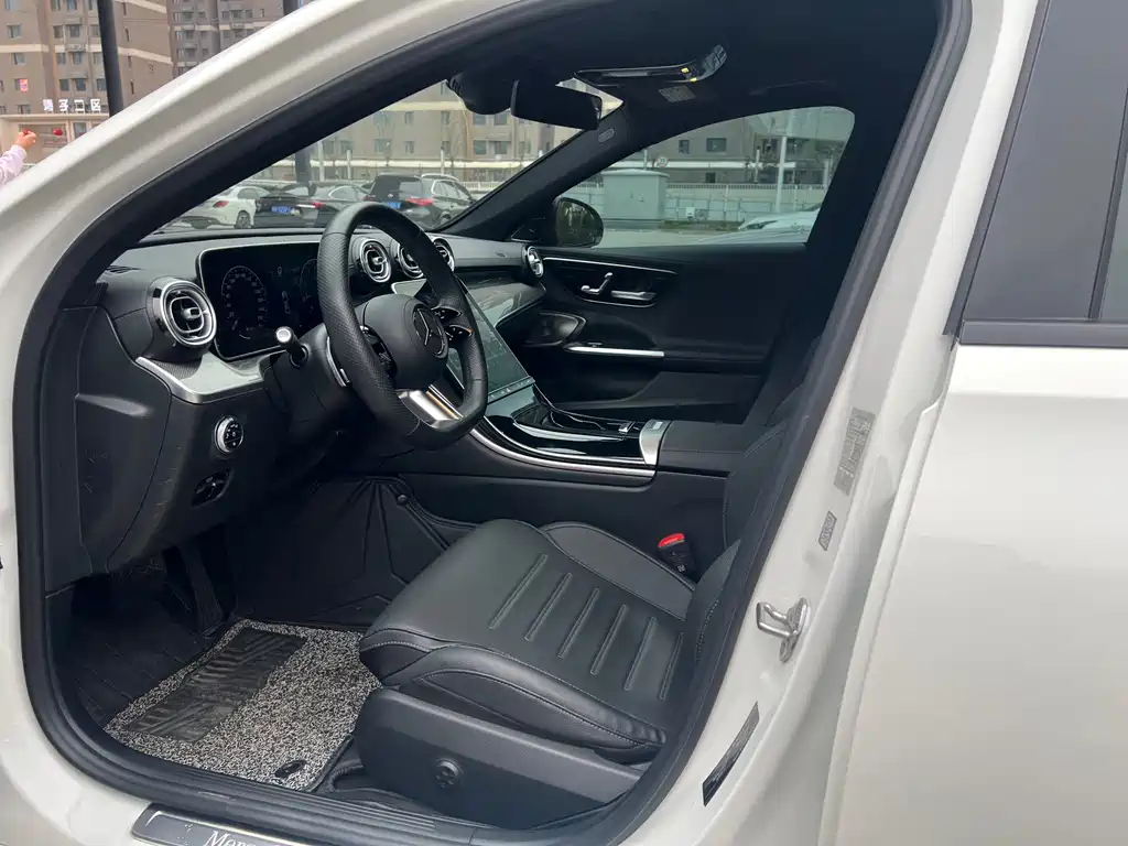 Mercedes-Benz Mercedes-Benz C-Class 2023 Facelift C 260 L Night Sport Edition 2023 - thumbnail 17
