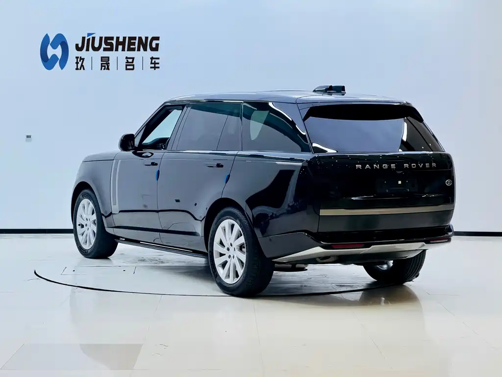 Land Rover Range Rover 2025 3.0 L6 400PS Vogue Long Wheelbase 2025 - thumbnail 4