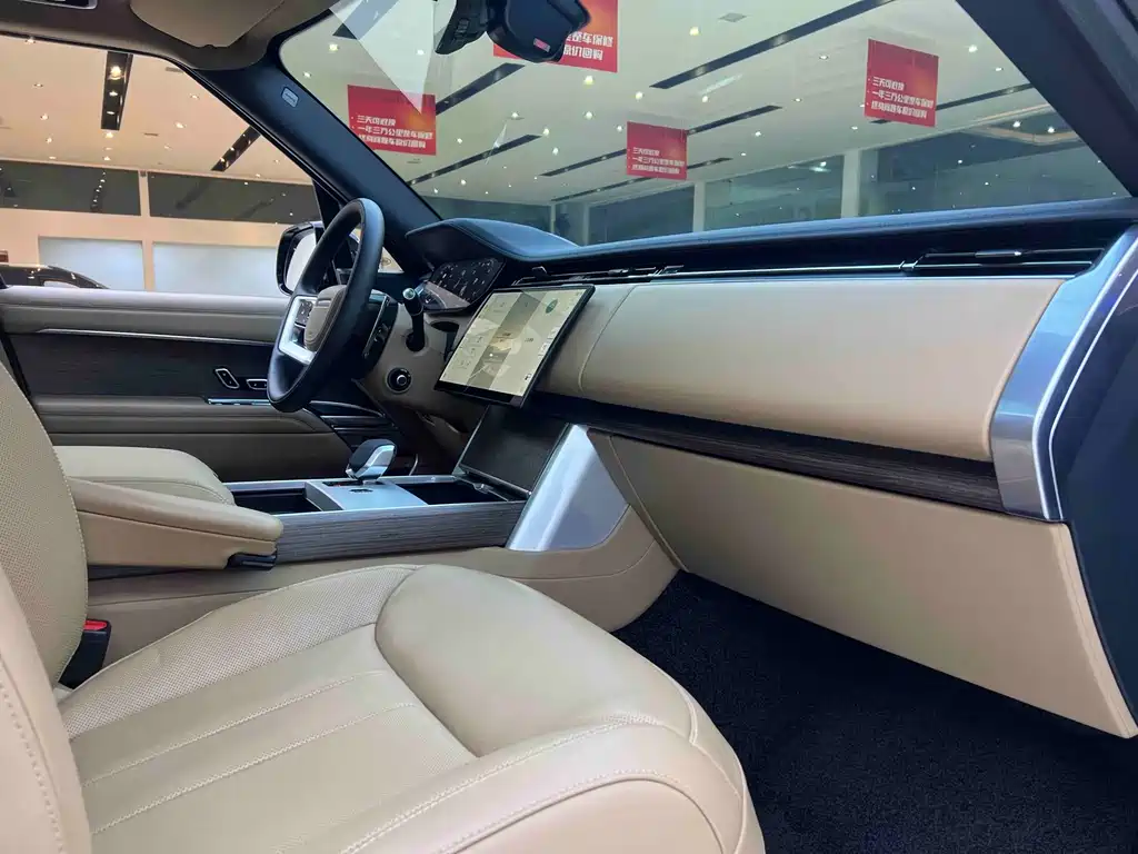 Land Rover Range Rover 2025 3.0 L6 400PS Vogue Long Wheelbase 2025 - thumbnail 23