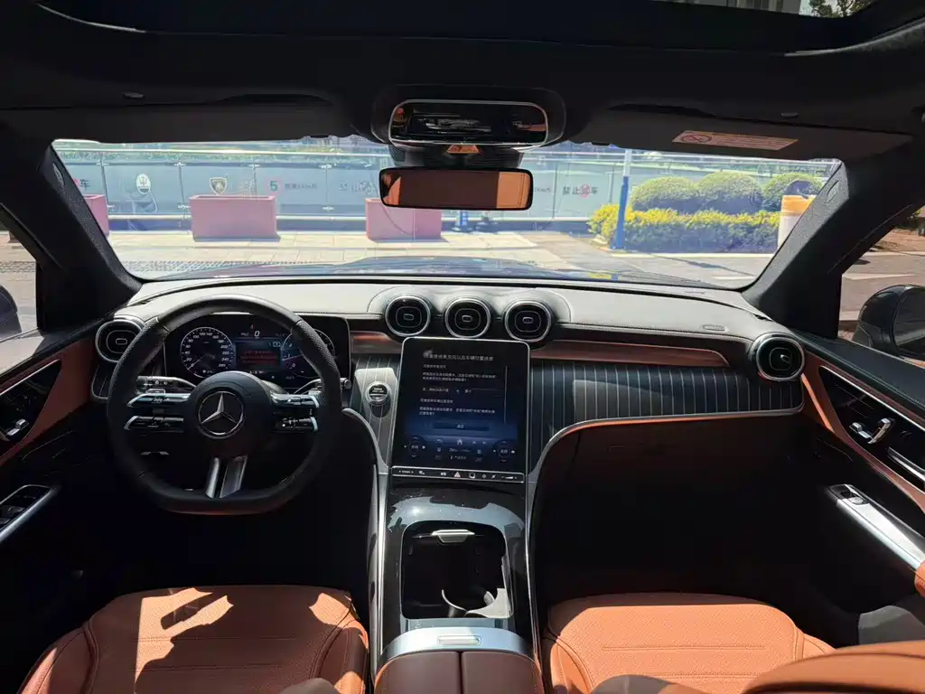 Mercedes-Benz Mercedes-Benz GLC 2023 GLC 260 L 4MATIC Luxury 5-Seat 2023 - thumbnail 6