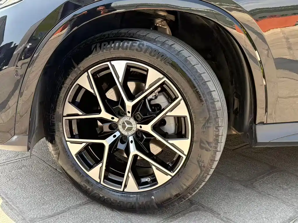 Mercedes-Benz Mercedes-Benz GLC 2023 GLC 260 L 4MATIC Luxury 5-Seat 2023 - thumbnail 11