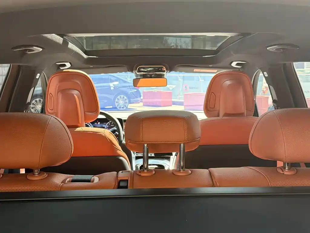 Mercedes-Benz Mercedes-Benz GLC 2023 GLC 260 L 4MATIC Luxury 5-Seat 2023 - thumbnail 14