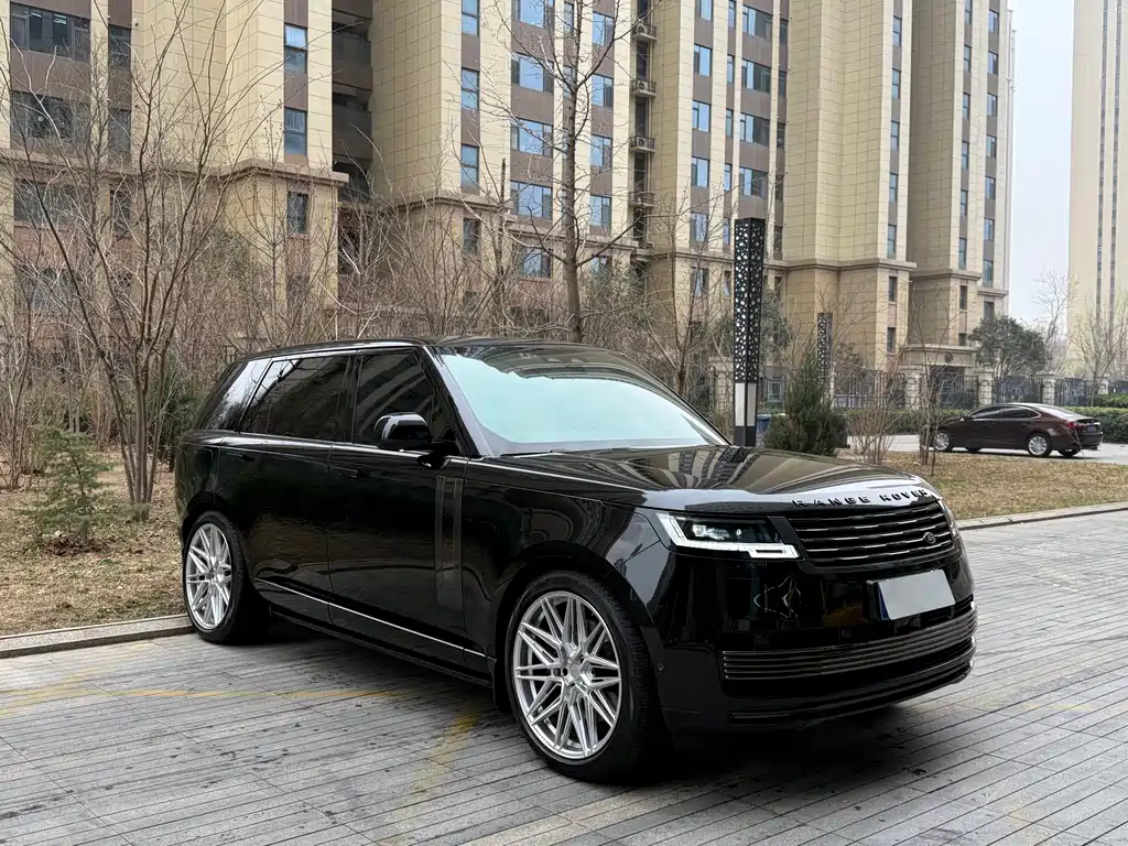 Land Rover Range Rover 2023 3.0 L6 400PS Standard Long Wheelbase 2023 - thumbnail 4