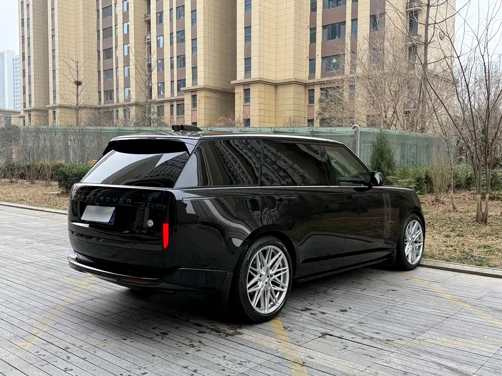 Land Rover Range Rover 2023 3.0 L6 400PS Standard Long Wheelbase 2023 - thumbnail 7
