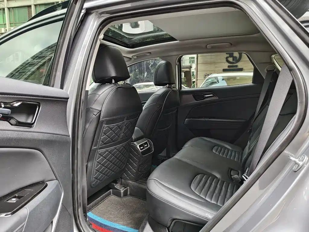 Kia Sorento 2023 2.0T FWD Premium Edition 2024 - thumbnail 8